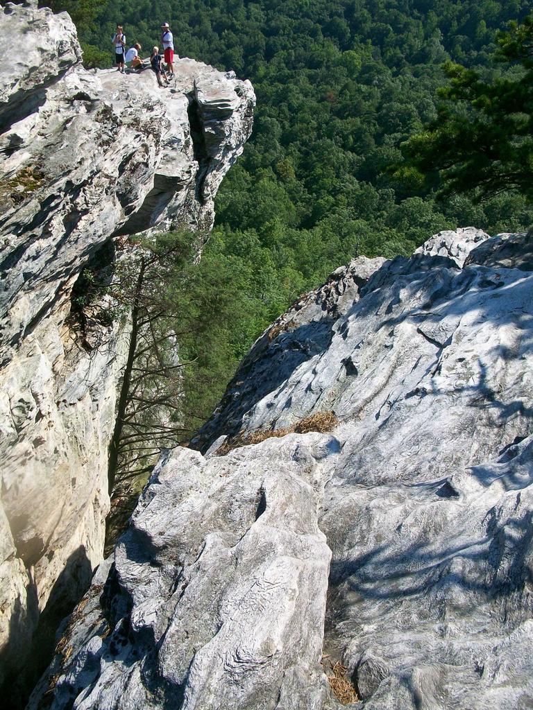 secret of hanging rock