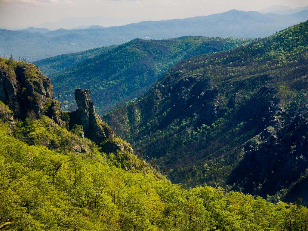 Table Rock Hike - on the Rim of the Linville Gorge