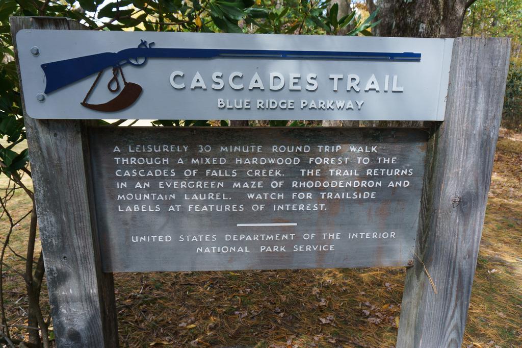 Cascades Trail Sign