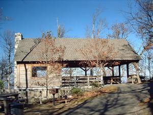 Picnic area near the start of the hike