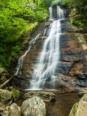 Dill Falls, one of many waterfalls in the Pisgah National Forest