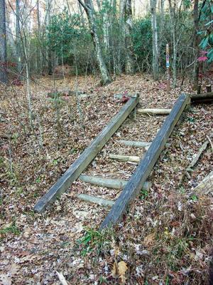 Sign at the Start of the Vineyard Gap Trail