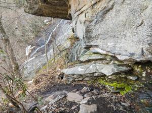Wildcat Rock Trail under Rock Overhang